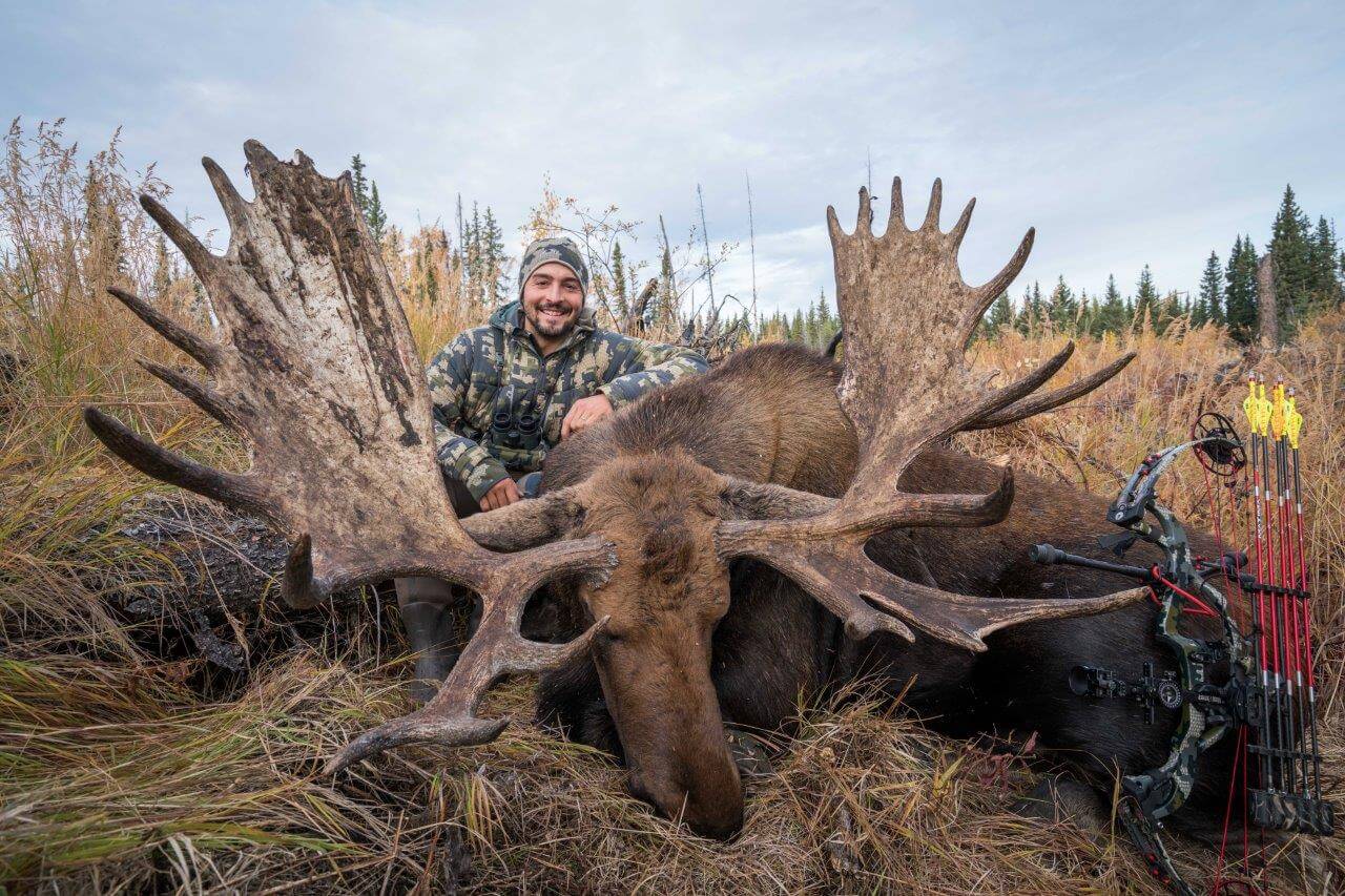 Moose Hunting this Fall - Worldwide Trophy Adventures.