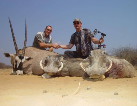 wta_1029_SVHM6E_warthogs(Large)