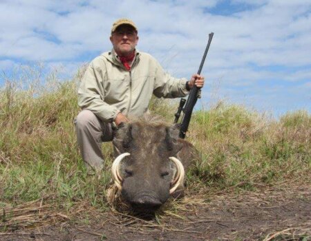 wta_1033_1B6QJ7_tommymillnerwarthog2013