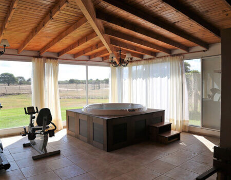 wta_1051_WXHD7V_Spa&Gymlr