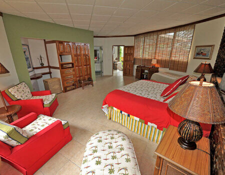 wta_1110_CDMA80_PALACEBEDROOM