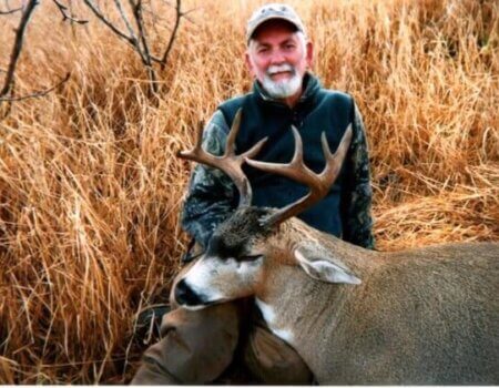 wta_1157_9XLDR5_hank_deer.sized