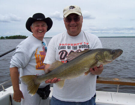 wta_1358_I6WWU2_Lakeofthewoodswalleyes003