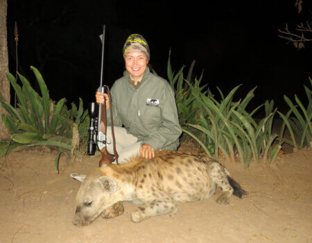 wta_1400_31L90J_hyena2