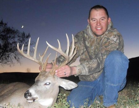 wta_1519_M7YM4P_trey-poulson-2012-deer