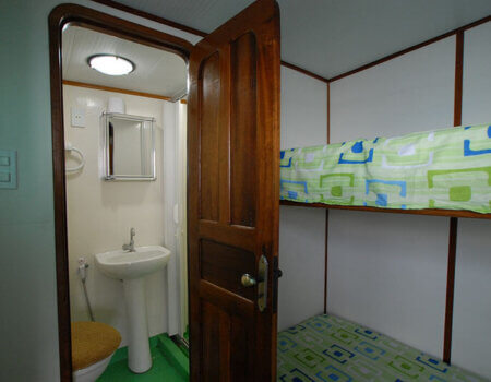 wta_1528_S955XP_BWEBathroom