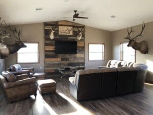 wta_158_Lodge-living-2-300x225