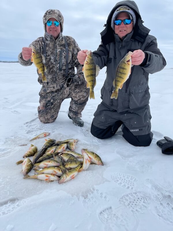 North Dakota Ice Fishing & Trophy Northern Pike Spearfishing
