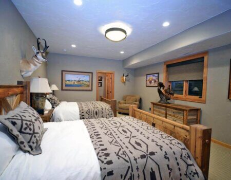 wta_1667_Bedroom-Double-Bed-2