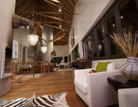 wta_1766_7NB2UB_chapungu-south-africa-kalahari-oryx-21
