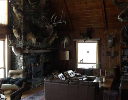 wta_567_7H3RXI_InsideMainelodge