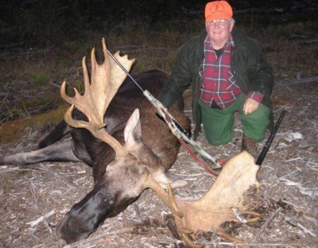 wta_639_O8D328_moose1981-26-800-600-80-rd-255-255-255