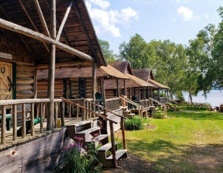 wta_643_59SJHT_CopyofCabinsOutside2