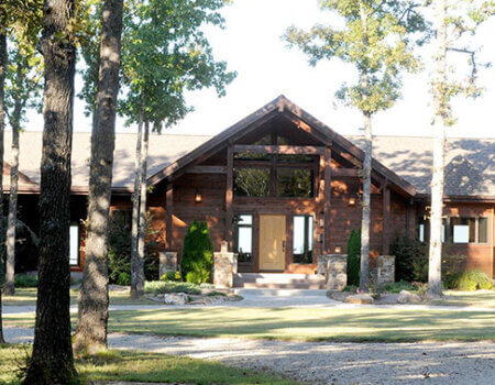 wta_863_W2FYIU_Around-the-lodge-Header