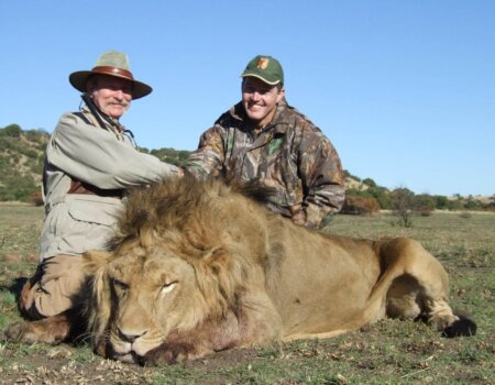 wta_951_DOD8U5_PaulAdams-lion