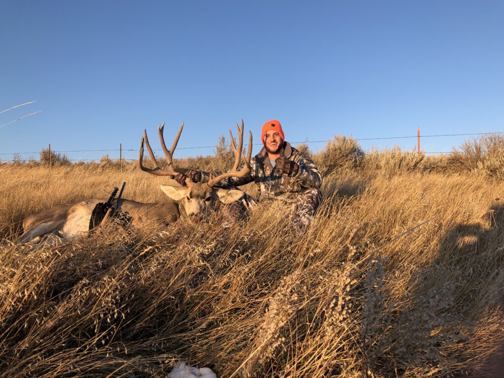 Wyoming Deer and Antelope - Deadline Alert! - Worldwide Trophy Adventures