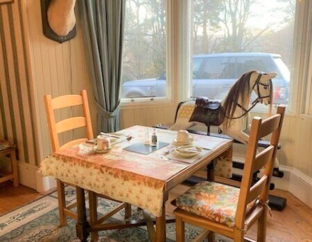 wta_2202_Dining room