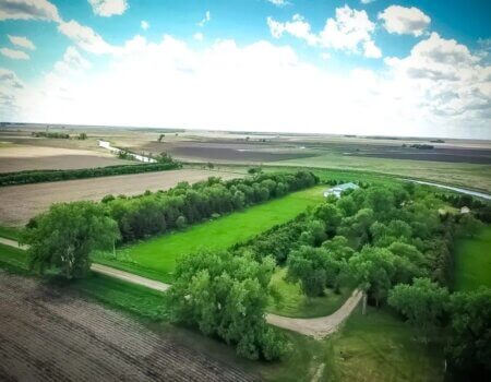 wta_2302_River Lodge