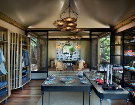 wta_2470_Khwai-Leadwood-gift-shop