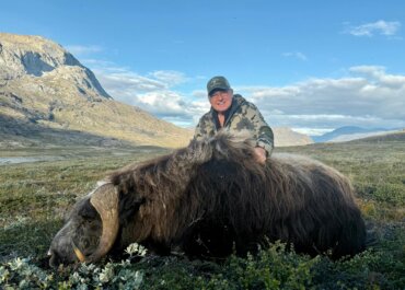 Hunt the Fjords: Authentic Greenland Hunt for Caribou and Musk Ox