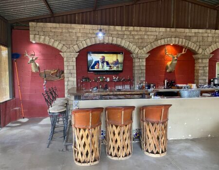 wta_2552_Mid day bar