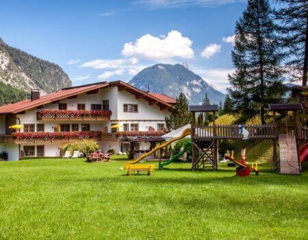 wta_2617_1524734781crop_kirchplatzl-0817-010