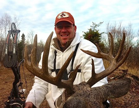 Whitetail deer hunting 5