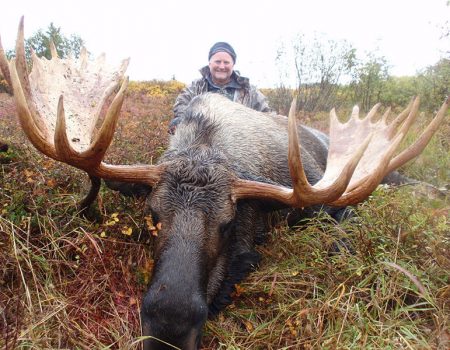 Alaska Trophy Moose and Bear Combination Hunts